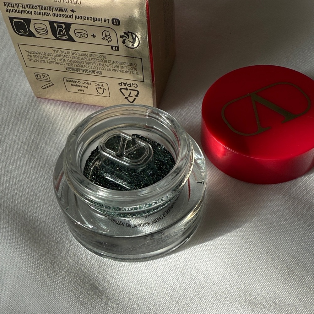 Valentino Dreamdust Cheek & Eye in Emerald Green NEW - Picture 3 of 4